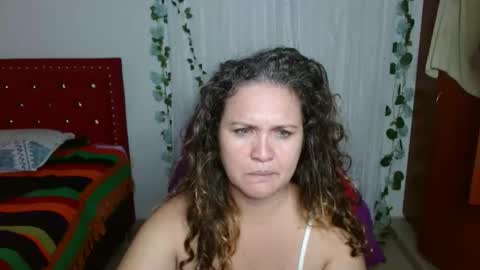 venecasexy44 online show from May 19, 9:38 am
