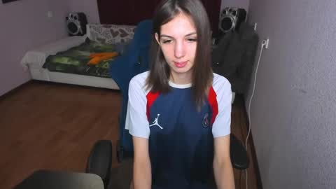 veneradi615 online show from February 22, 3:58 pm