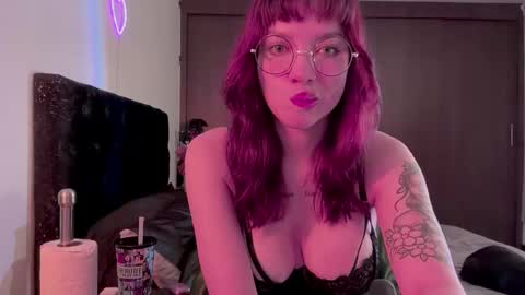 Snapshot of venicebtch666 chatting on October 16, 12:27 pm Lanna   online show from October 16, 12:27 pm