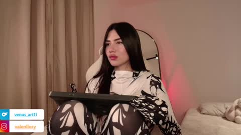 venus_art11 online show from October 6, 1:45 am