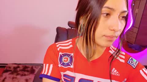 Mary online show from February 6, 2:04 am