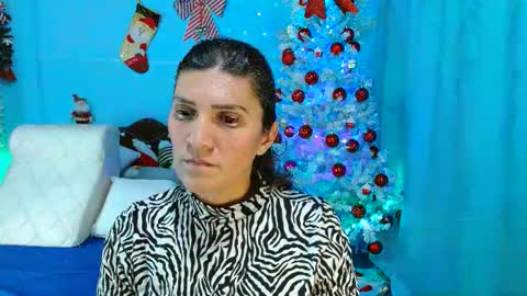 Catalina online show from December 31, 1:04 am