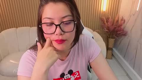 Venus  online show from November 27, 8:38 pm