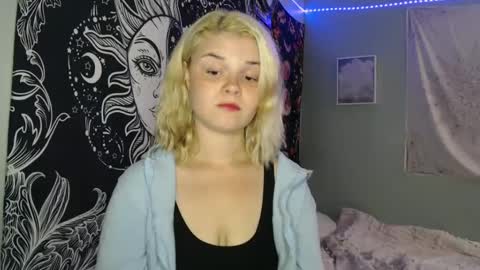 Snapshot of venusastar chatting on October 12, 12:03 am Miss Venus online show from October 12, 12:03 am