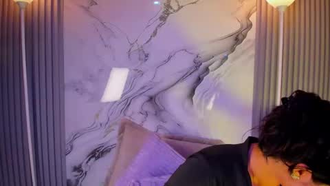 Venusowen  online show from May 4, 3:07 pm