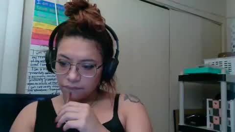 Venus V online show from January 17, 8:35 am