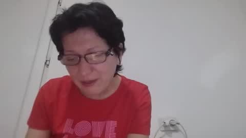Snapshot of vera_elle chatting on October 13, 5:59 pm Vera online show from October 13, 5:59 pm