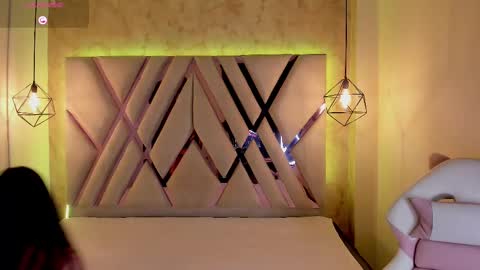 Domelipa  online show from February 18, 11:55 am