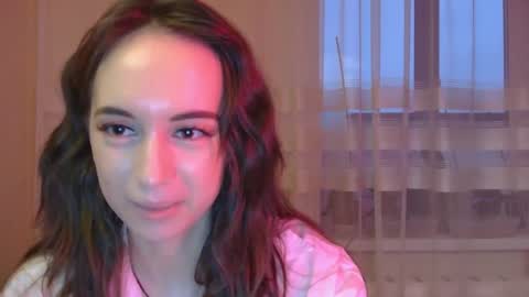 Una online show from October 11, 1:49 pm