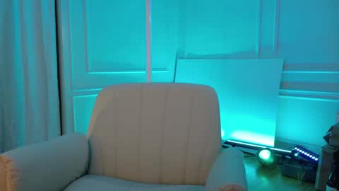 Vera Victors online show from April 13, 3:11 am