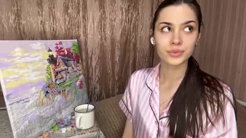 Ayla online show from March 26, 1:49 pm