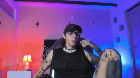 vergil_noir online show from May 3, 4:51 am