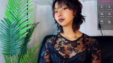 Snapshot of verhona_vlad chatting on February 6, 11:53 am verhona_vlad online show from February 6, 11:53 am