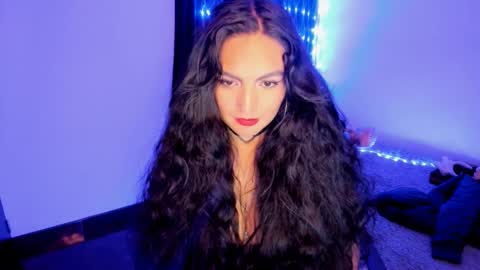  karolina online show from December 18, 5:04 am