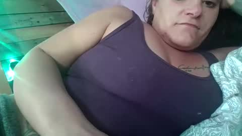 Snapshot of veronica90210 chatting on October 31, 8:37 am veronica90210 online show from October 31, 8:37 am