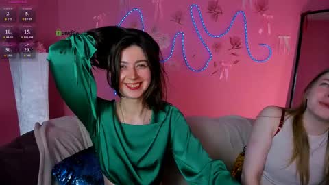 Ronni online show from May 17, 7:12 pm
