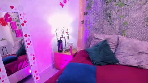 Snapshot of veronica_olson_ chatting on March 7, 2:57 am Veronica Olson online show from March 7, 2:57 am