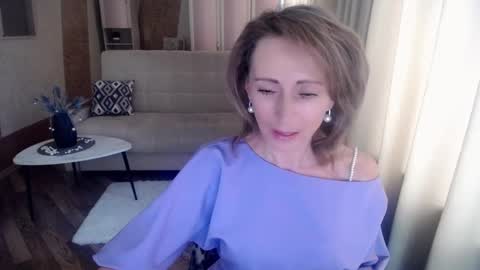 Snapshot of veronicagilbert chatting on February 27, 5:29 am Helen online show from February 27, 5:29 am
