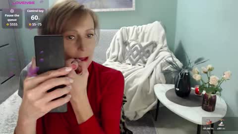 Snapshot of veronicagilbert chatting on September 9, 5:40 am Helen online show from September 9, 5:40 am