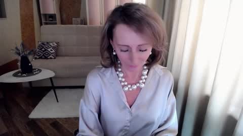 Snapshot of veronicagilbert chatting on February 21, 8:29 am Helen online show from February 21, 8:29 am