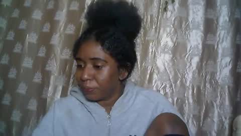 verronique1511 online show from May 10, 3:46 am