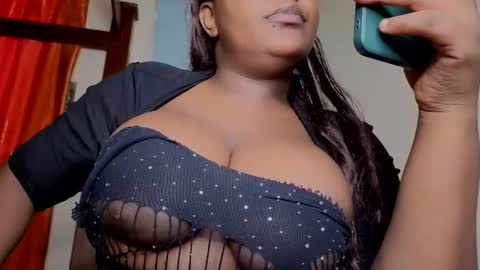 verygoodbadgirl_ebony online show from March 24, 9:04 am