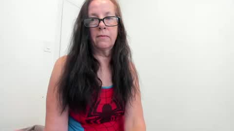 verysassypeachgoddess online show from May 15, 12:35 pm