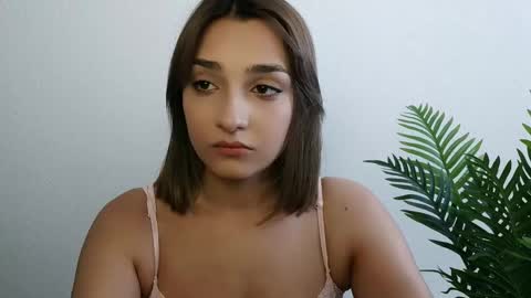 Ana online show from May 28, 11:41 am