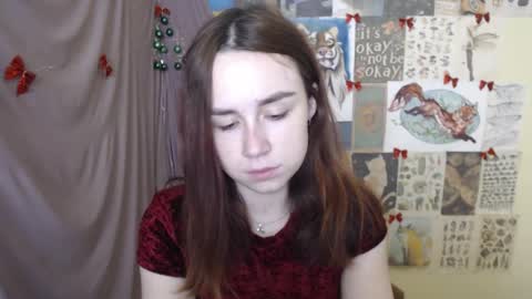 veryveryvery_shy online show from December 16, 7:58 am