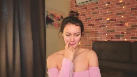 Amelia online show from April 8, 5:10 am