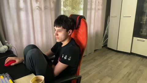 vialeras online show from March 30, 1:49 am