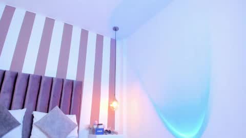 Ariana  online show from October 8, 8:15 pm