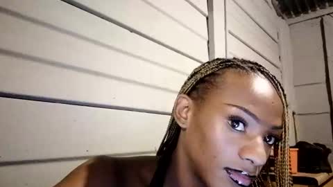 vibeswithcaramel online show from November 5, 6:54 pm