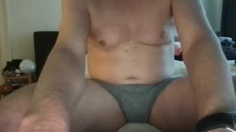 vic42hard online show from December 19, 2:57 pm