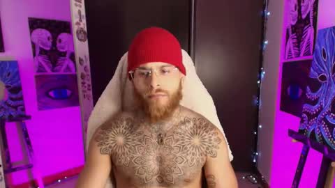 vickingcock7 online show from March 8, 5:33 am