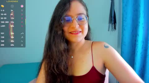 Vicky online show from March 6, 11:37 pm