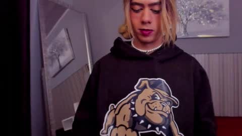  Vicky  online show from March 21, 1:16 pm