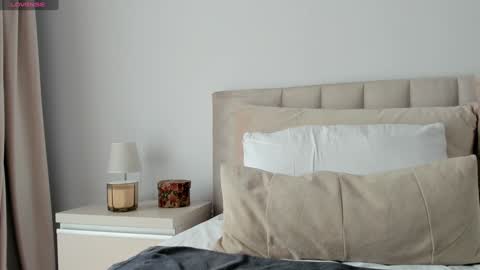 Victoria online show from December 20, 9:32 am