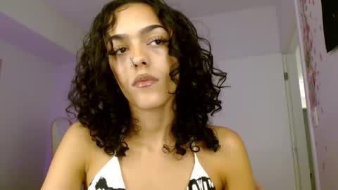 Goddess Victory  online show from November 28, 11:01 pm