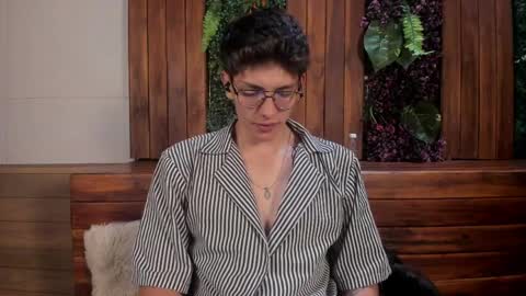 Victor Oliveira online show from April 11, 8:24 pm