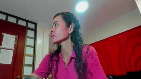 Victoria  grey  online show from May 18, 7:53 pm