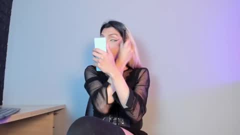 Snapshot of victoria_badgal chatting on September 15, 5:58 pm Victoria online show from September 15, 5:58 pm