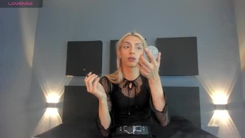 Snapshot of victoria_badgal chatting on January 14, 8:15 pm Victoria online show from January 14, 8:15 pm