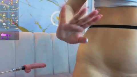 victoria_castillo_b online show from April 9, 6:19 am