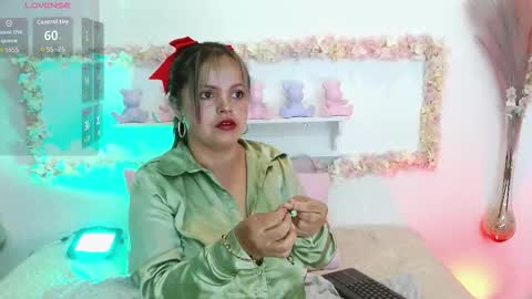 Snapshot of victoria_cherry_ chatting on October 10, 11:16 am victoria_cherry_ online show from October 10, 11:16 am