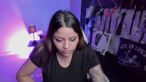 victoria_floyd1 online show from April 9, 1:09 am