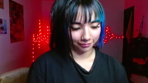 victoria online show from April 8, 4:15 am