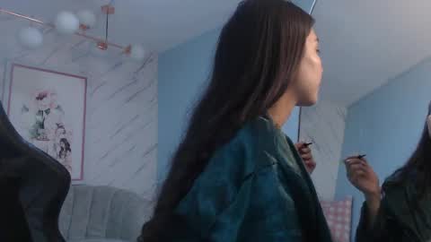 Victoria online show from April 2, 1:51 pm