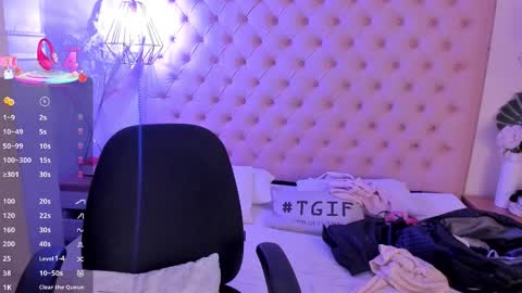 Snapshot of victoria_kitt chatting on September 24, 7:31 pm victoria_kitt online show from September 24, 7:31 pm