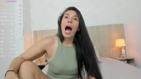 Snapshot of victoria_pachon chatting on September 18, 7:51 pm victoria_pachon online show from September 18, 7:51 pm